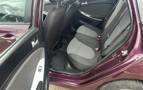 Hyundai Solaris II рестайлинг, 2011 год, 690 000 рублей, 13 фотография