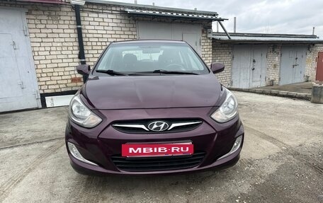 Hyundai Solaris II рестайлинг, 2011 год, 690 000 рублей, 2 фотография