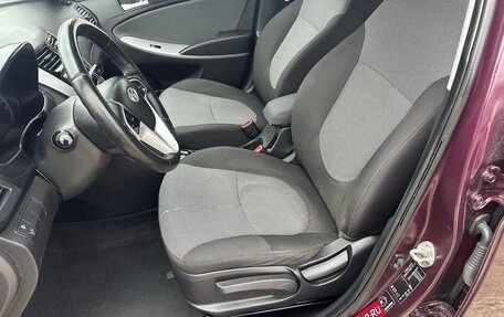 Hyundai Solaris II рестайлинг, 2011 год, 690 000 рублей, 15 фотография
