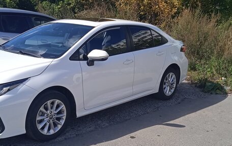 Toyota Corolla, 2021 год, 1 630 000 рублей, 2 фотография