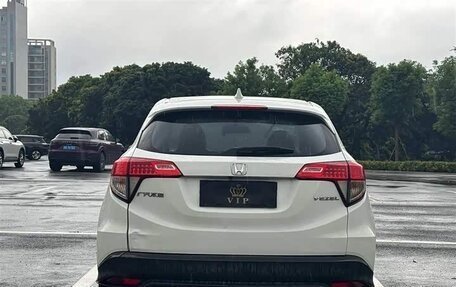 Honda Vezel, 2021 год, 1 380 000 рублей, 6 фотография