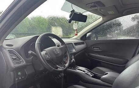 Honda Vezel, 2021 год, 1 380 000 рублей, 8 фотография