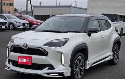 Toyota Yaris Cross, 2022 год, 1 360 000 рублей, 1 фотография
