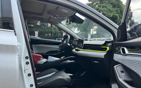 Geely Coolray I, 2023 год, 1 835 000 рублей, 9 фотография
