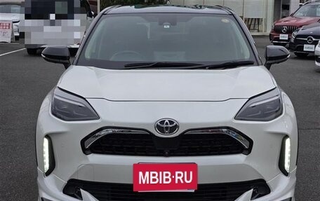 Toyota Yaris Cross, 2022 год, 1 360 000 рублей, 9 фотография