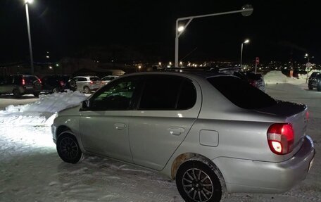 Toyota Platz, 2001 год, 450 000 рублей, 3 фотография