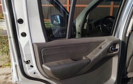 Nissan Pathfinder, 2008 год, 800 000 рублей, 11 фотография