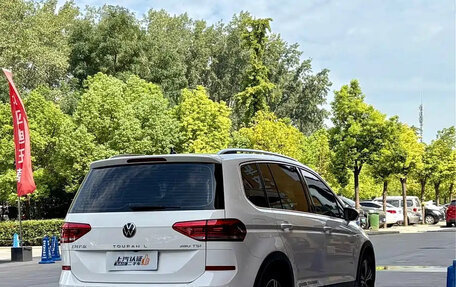 Volkswagen Touran III, 2021 год, 1 730 035 рублей, 6 фотография