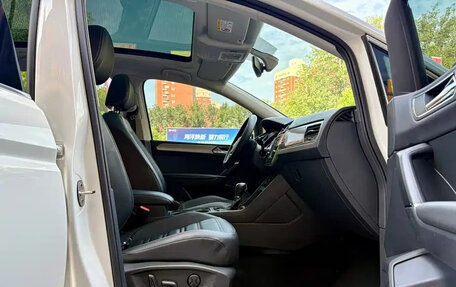 Volkswagen Touran III, 2021 год, 1 730 035 рублей, 9 фотография