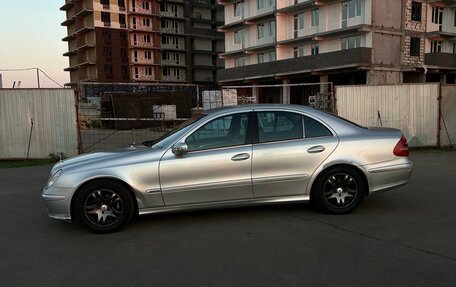 Mercedes-Benz E-Класс, 2004 год, 850 000 рублей, 2 фотография