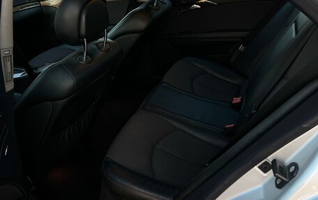 Mercedes-Benz E-Класс, 2004 год, 850 000 рублей, 12 фотография