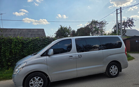 Hyundai Grand Starex Grand Starex I рестайлинг 2, 2010 год, 1 470 000 рублей, 3 фотография