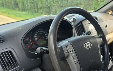 Hyundai Grand Starex Grand Starex I рестайлинг 2, 2010 год, 1 470 000 рублей, 9 фотография