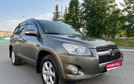 Toyota RAV4, 2010 год, 1 685 000 рублей, 4 фотография