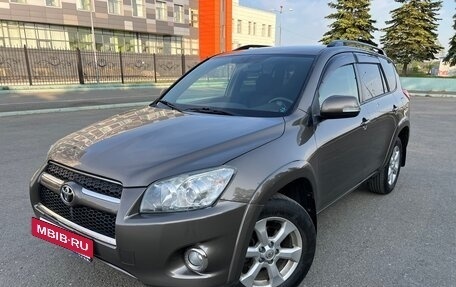 Toyota RAV4, 2010 год, 1 685 000 рублей, 2 фотография