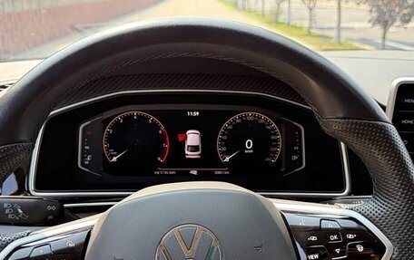 Volkswagen Tiguan II, 2022 год, 2 459 277 рублей, 12 фотография