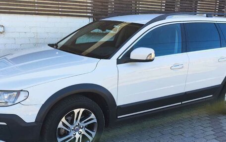 Volvo XC70 II рестайлинг, 2015 год, 1 990 000 рублей, 1 фотография