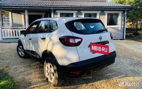 Renault Kaptur I рестайлинг, 2018 год, 800 000 рублей, 3 фотография