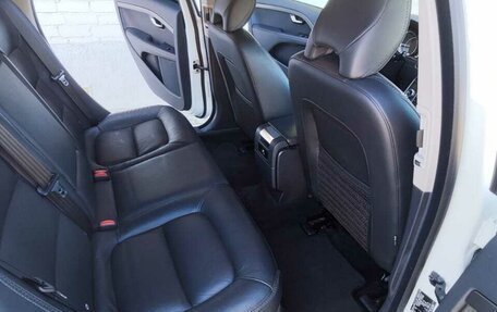 Volvo XC70 II рестайлинг, 2015 год, 1 990 000 рублей, 18 фотография