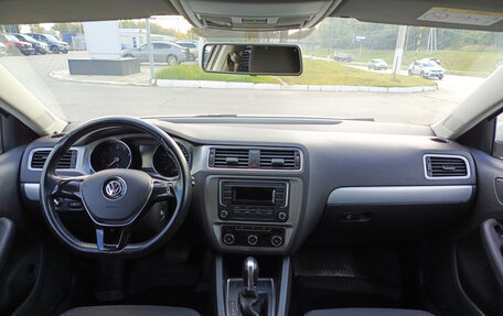 Volkswagen Jetta VI, 2018 год, 1 550 000 рублей, 17 фотография