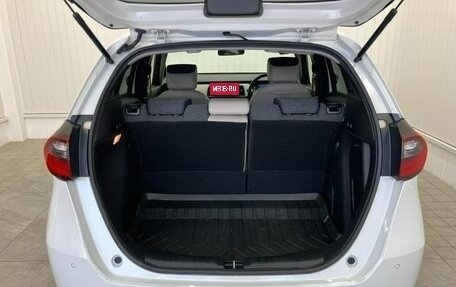 Honda Fit, 2022 год, 995 000 рублей, 15 фотография