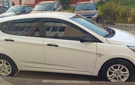 Hyundai Solaris II рестайлинг, 2015 год, 999 999 рублей, 7 фотография