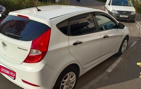 Hyundai Solaris II рестайлинг, 2015 год, 999 999 рублей, 6 фотография