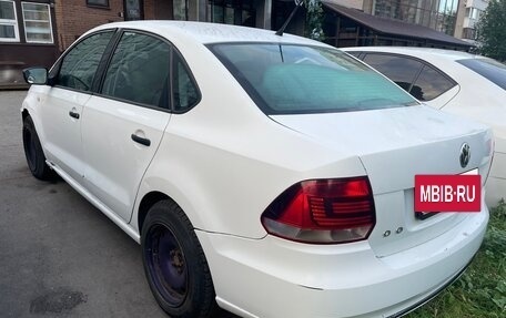 Volkswagen Polo VI (EU Market), 2015 год, 400 000 рублей, 3 фотография