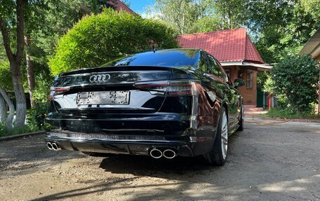 Audi A4, 2017 год, 3 000 000 рублей, 4 фотография