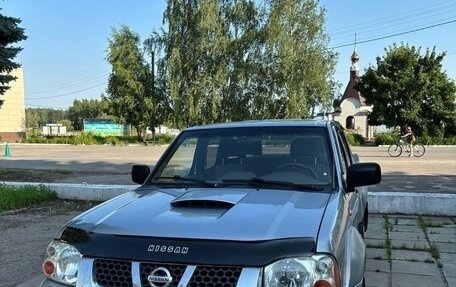 Nissan NP300, 2008 год, 810 000 рублей, 3 фотография