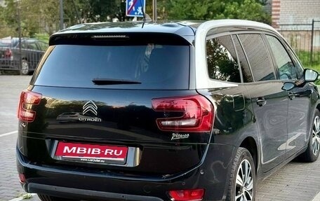 Citroen C4 Picasso II рестайлинг, 2017 год, 1 499 000 рублей, 3 фотография