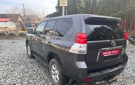 Toyota Land Cruiser Prado 150 рестайлинг 2, 2013 год, 2 900 000 рублей, 4 фотография
