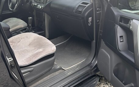 Toyota Land Cruiser Prado 150 рестайлинг 2, 2013 год, 2 900 000 рублей, 9 фотография