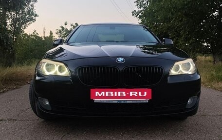 BMW 5 серия, 2012 год, 1 550 000 рублей, 6 фотография
