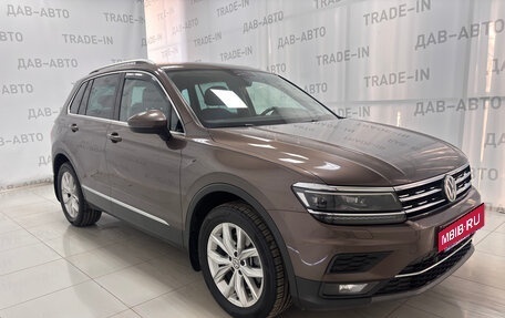 Volkswagen Tiguan II, 2017 год, 2 450 000 рублей, 3 фотография