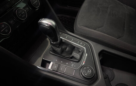 Volkswagen Tiguan II, 2017 год, 2 450 000 рублей, 12 фотография