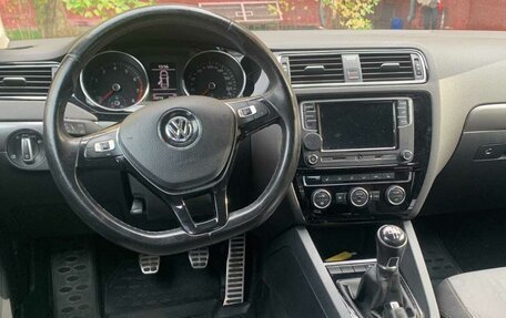 Volkswagen Jetta VI, 2016 год, 750 000 рублей, 6 фотография