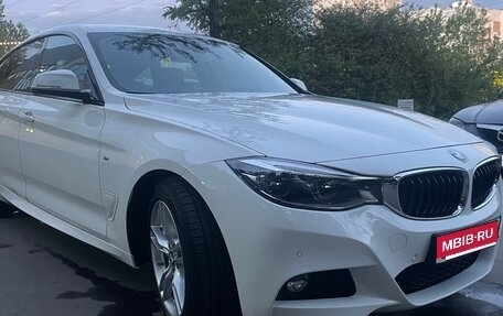 BMW 3 серия, 2018 год, 2 499 000 рублей, 5 фотография
