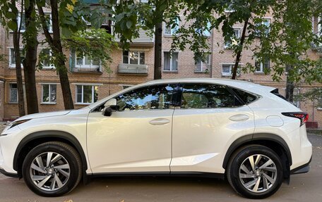 Lexus NX I, 2017 год, 4 000 000 рублей, 14 фотография