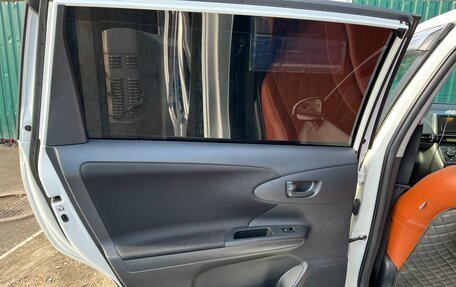 Toyota Wish II, 2014 год, 1 600 000 рублей, 9 фотография