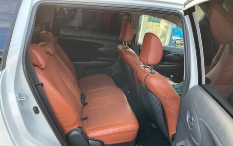 Toyota Wish II, 2014 год, 1 600 000 рублей, 8 фотография