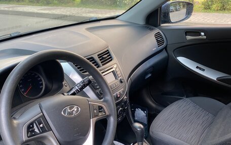 Hyundai Solaris II рестайлинг, 2015 год, 845 000 рублей, 5 фотография