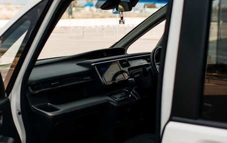 Honda Stepwgn IV, 2018 год, 2 990 000 рублей, 18 фотография