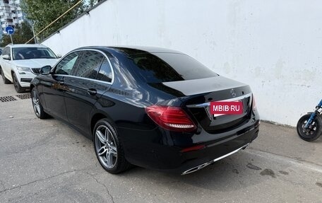 Mercedes-Benz E-Класс, 2019 год, 2 650 000 рублей, 2 фотография