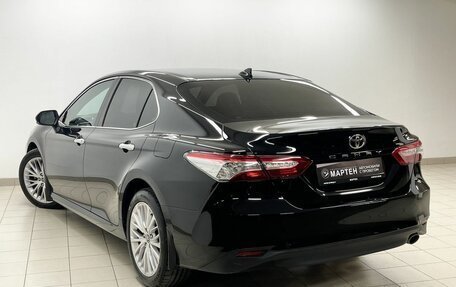 Toyota Camry, 2019 год, 2 640 000 рублей, 6 фотография