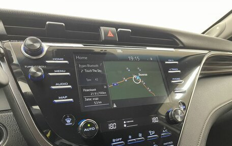 Toyota Camry, 2019 год, 2 640 000 рублей, 14 фотография