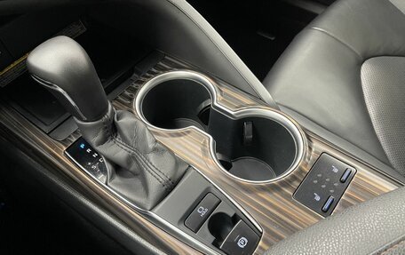 Toyota Camry, 2019 год, 2 640 000 рублей, 15 фотография