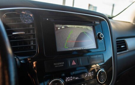 Mitsubishi Outlander III рестайлинг 3, 2015 год, 1 800 000 рублей, 29 фотография