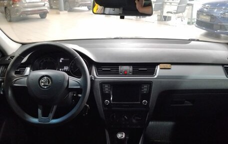 Skoda Rapid I, 2017 год, 699 000 рублей, 5 фотография