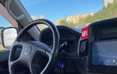 Mitsubishi Pajero III рестайлинг, 2001 год, 730 000 рублей, 7 фотография